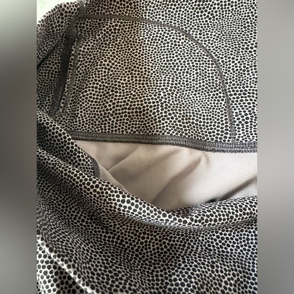 Lululemon Wunder Under Crop Hi Rise - Picture 8 of 11